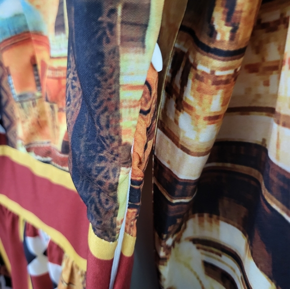 Floral Art Print Dress - Picture 7 of 9